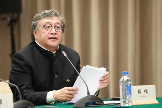 何氏眼科集团董事长何伟致辞